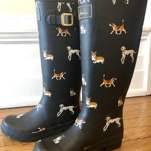 Adorable Joules dog print rain boots